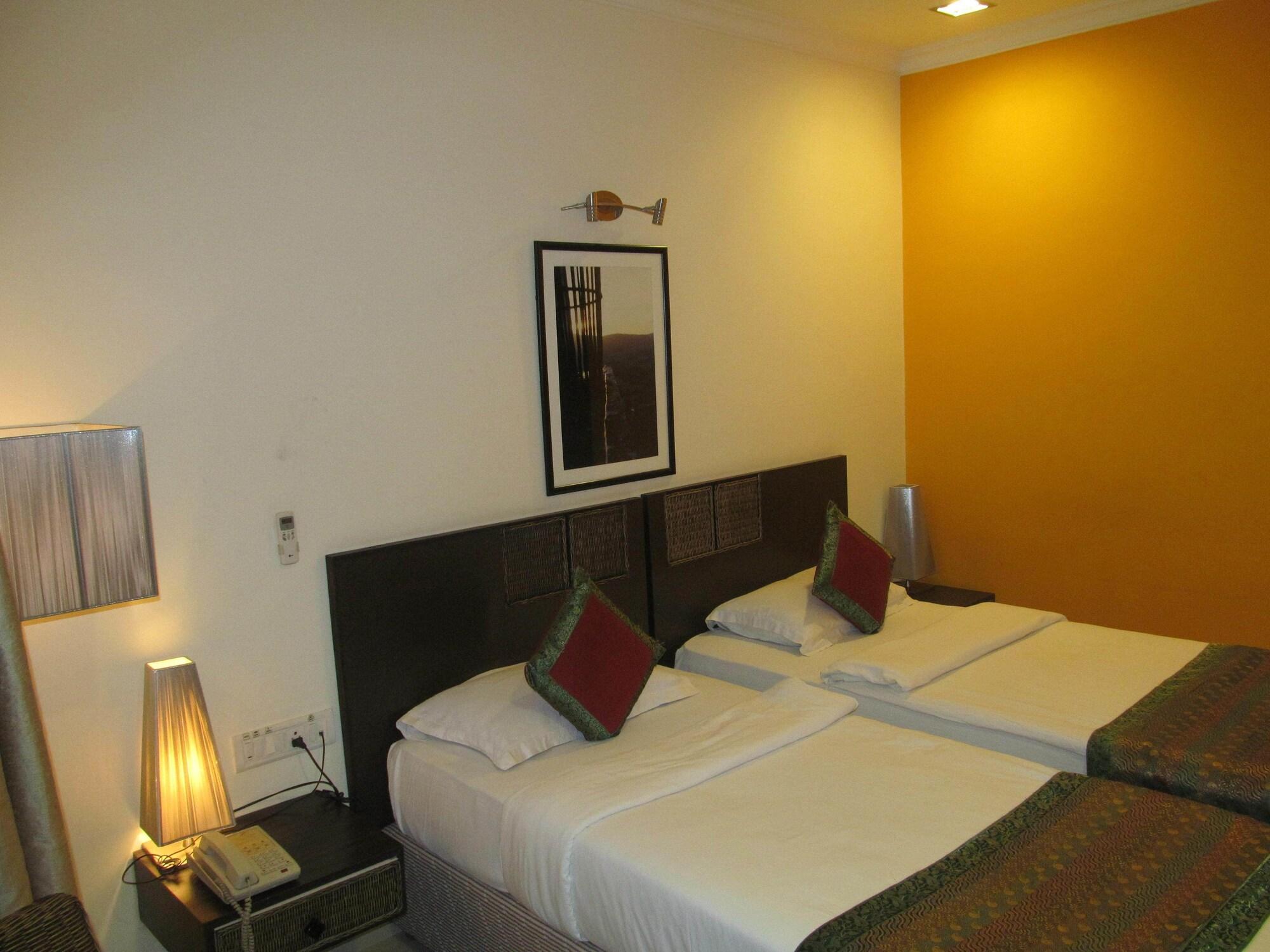 Shilton Royale Hotel Bangalore Eksteriør billede